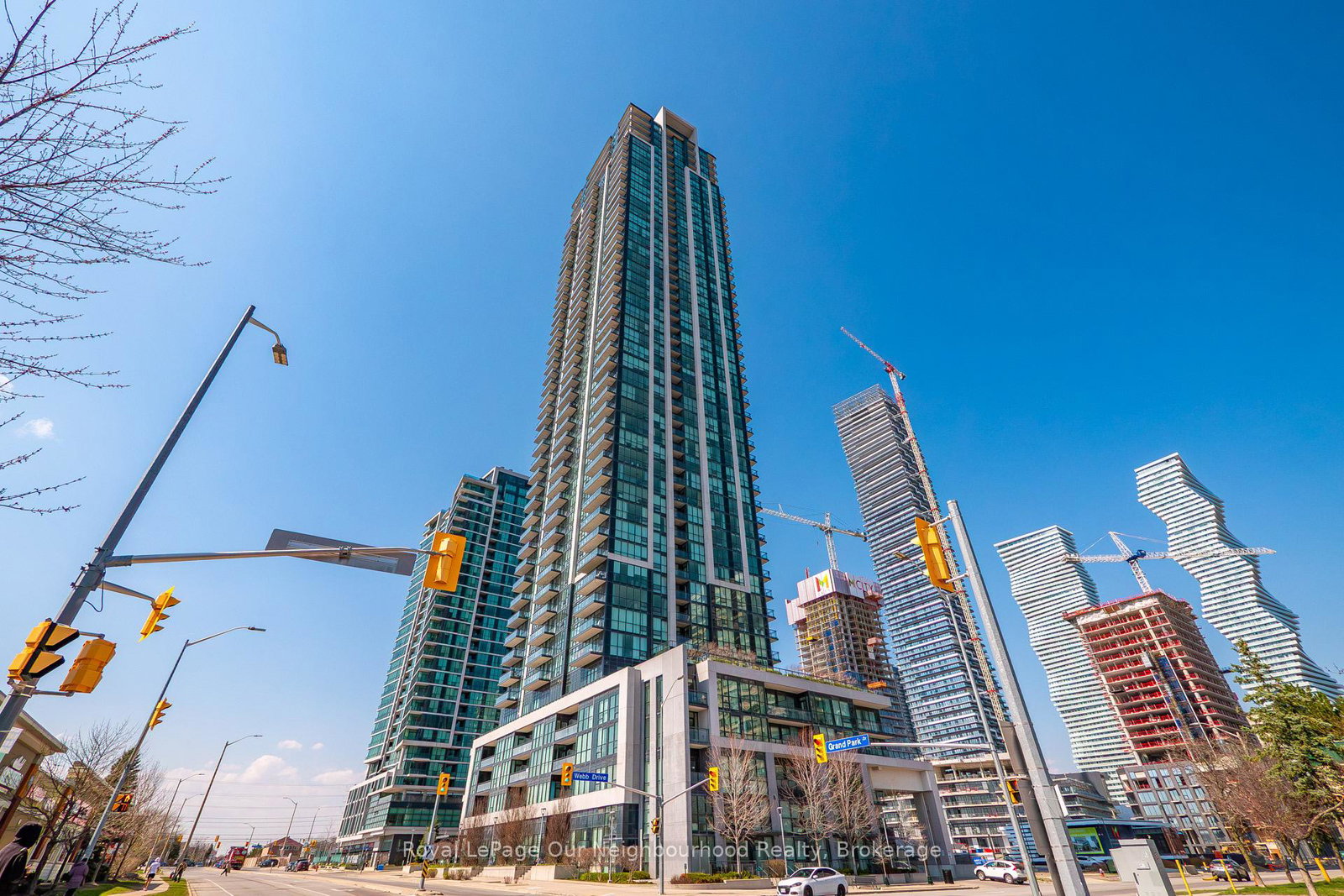 3975-grand-park-drive-mississauga-ontario-w13041376