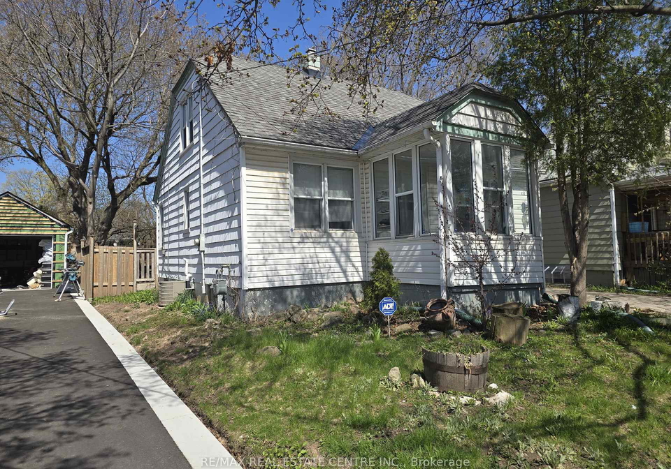 131-stewart-street-oakville-ontario-w13041380
