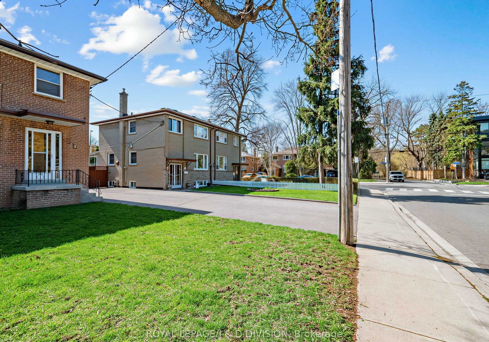 7-crosby-avenue-toronto-ontario-w13041506