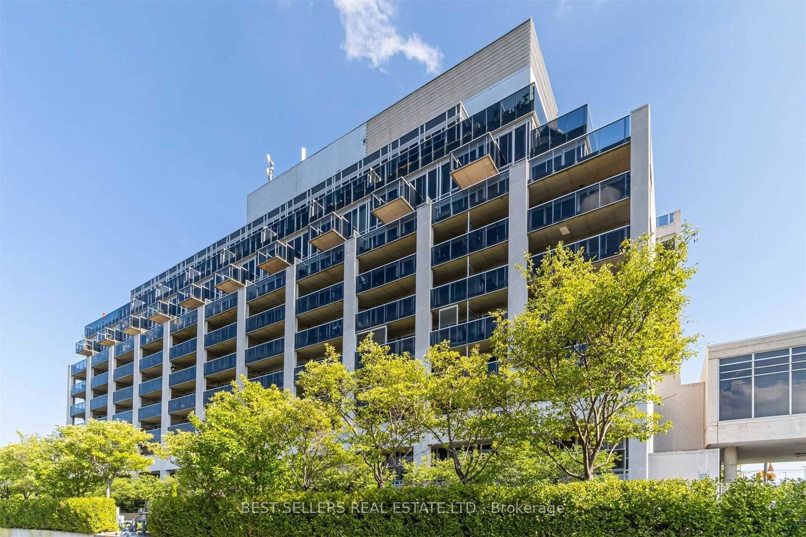 1040-the-queensway-etobicoke-ontario-w13041630