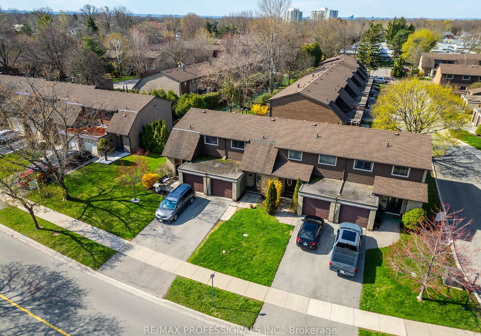 560-pinedale-avenue-burlington-ontario-w13041768