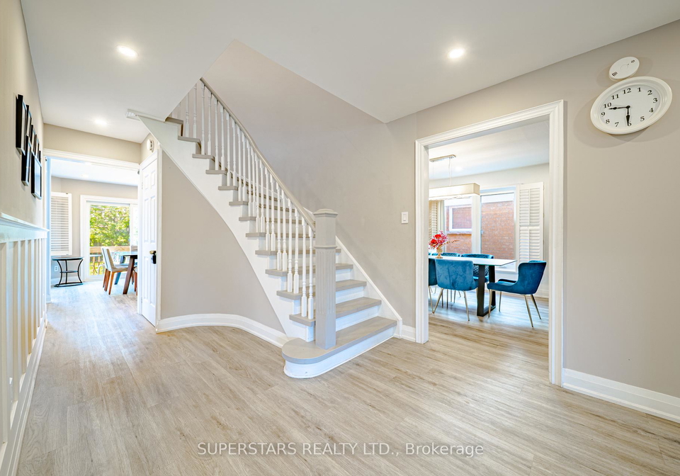 3945-renfrew-crescent-mississauga-ontario-w13041864
