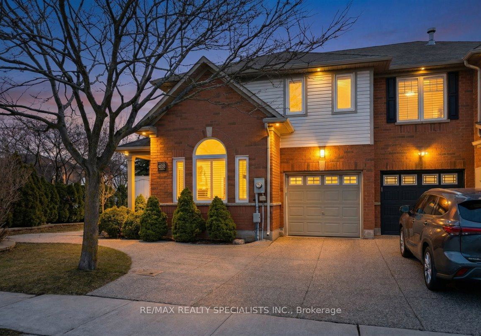 3050-highvalley-road-oakville-ontario-w13042252
