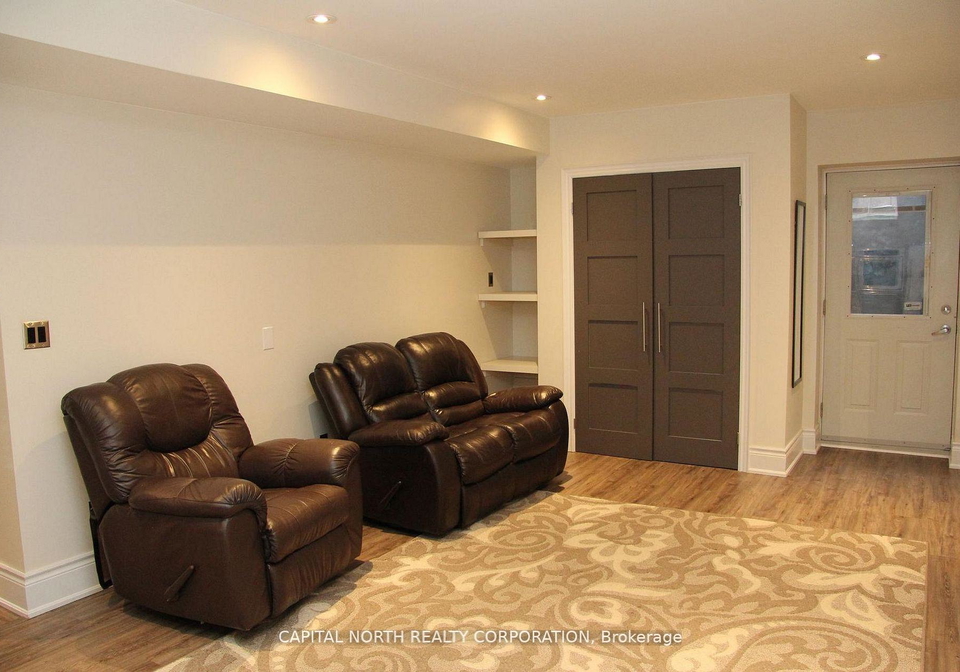7-compton-crescent-york-ontario-w13042432