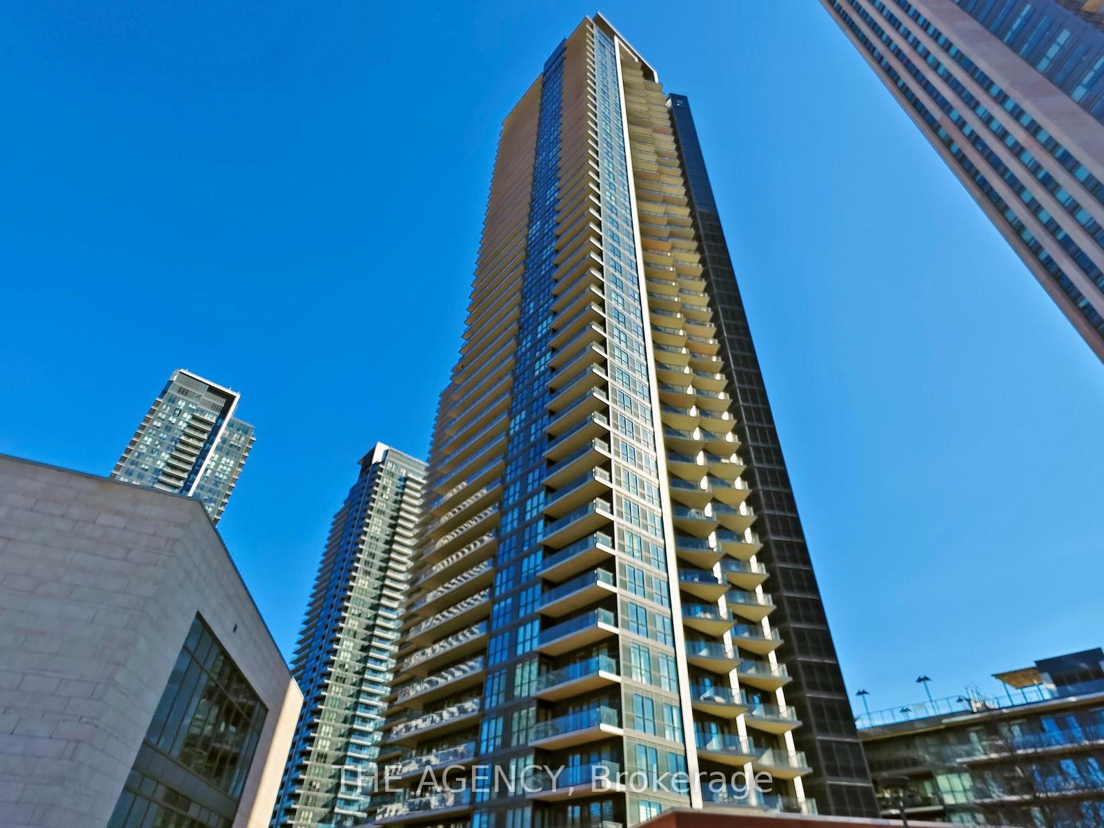 10-parklawn-road-etobicoke-ontario-w13042466