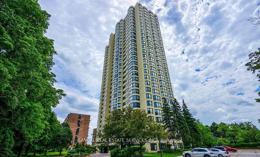 8-lisa-street-brampton-ontario-w13042552