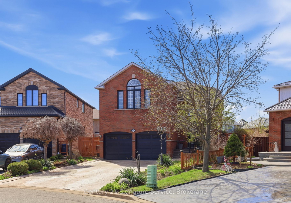 784-avonshire-court-mississauga-ontario-w13042916