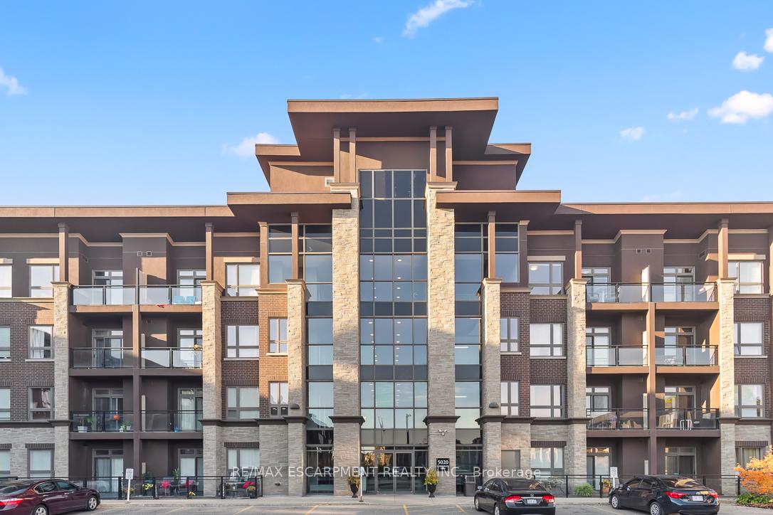 5020-corporate-drive-burlington-ontario-w13043042