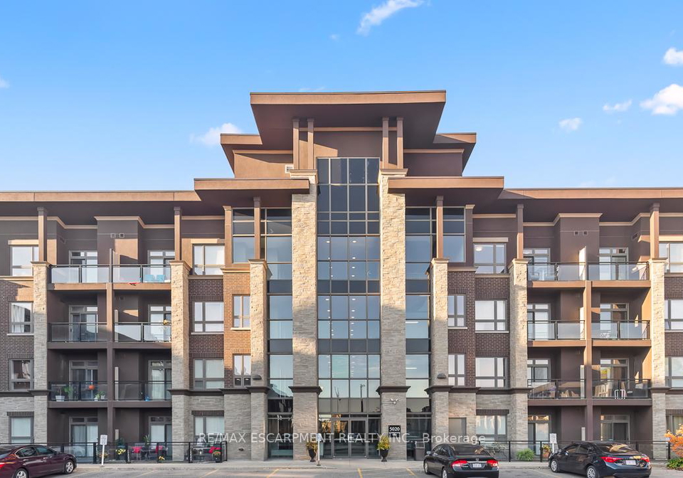 5020-corporate-drive-burlington-ontario-w13043042