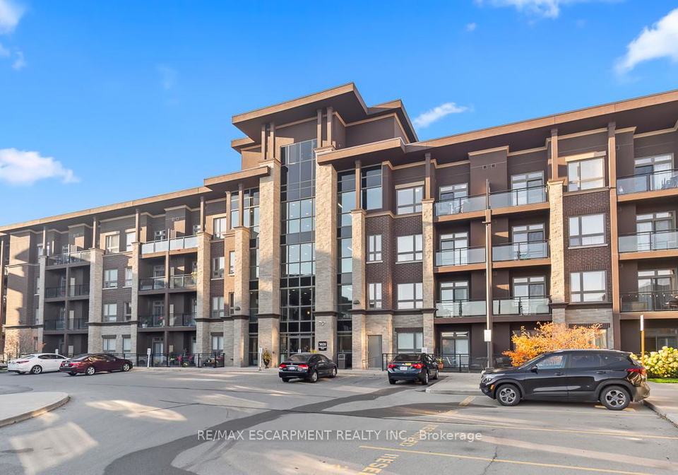 5020-corporate-drive-burlington-ontario-w13043042