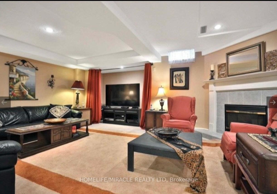 2999-valcourt-crescent-mississauga-ontario-w13043124