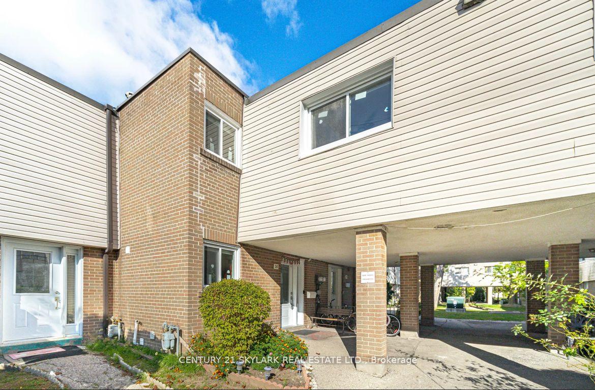 435-silverstone-drive-etobicoke-ontario-w13043302