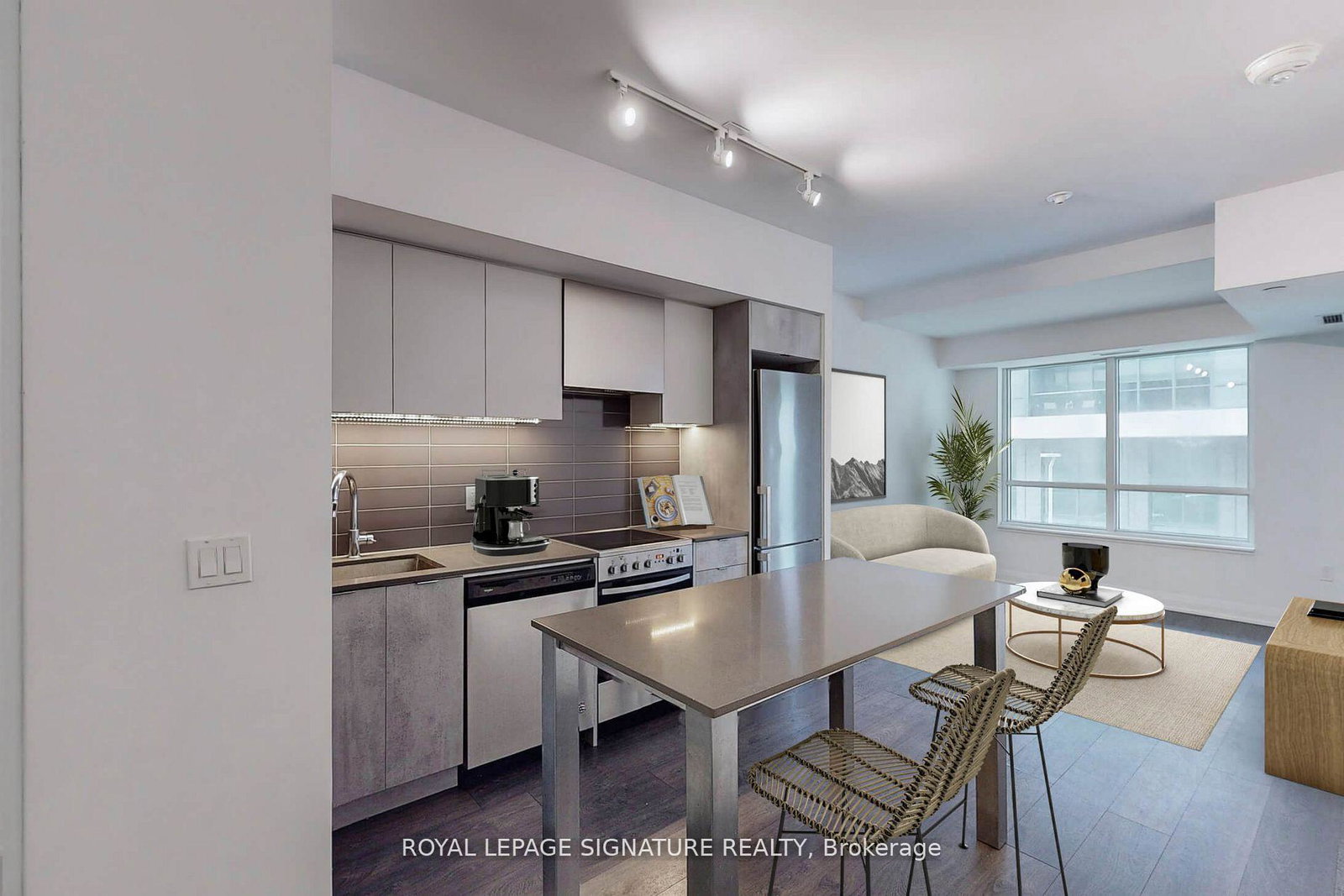 26-gibbs-road-etobicoke-ontario-w13043536