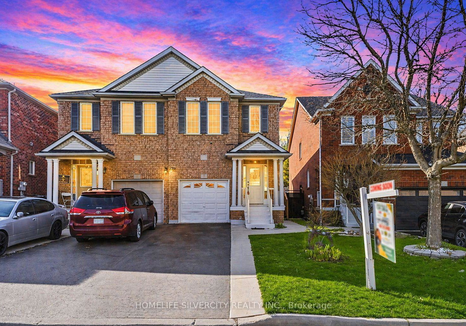 8-oak-gardens-court-brampton-ontario-w13043562