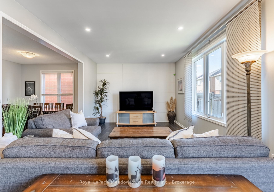 325-gleave-terrace-milton-ontario-w13043716