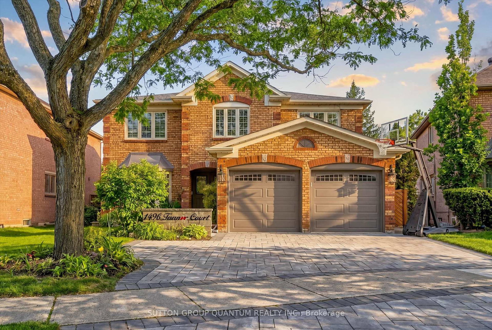 1496-tanner-court-oakville-ontario-w13043734