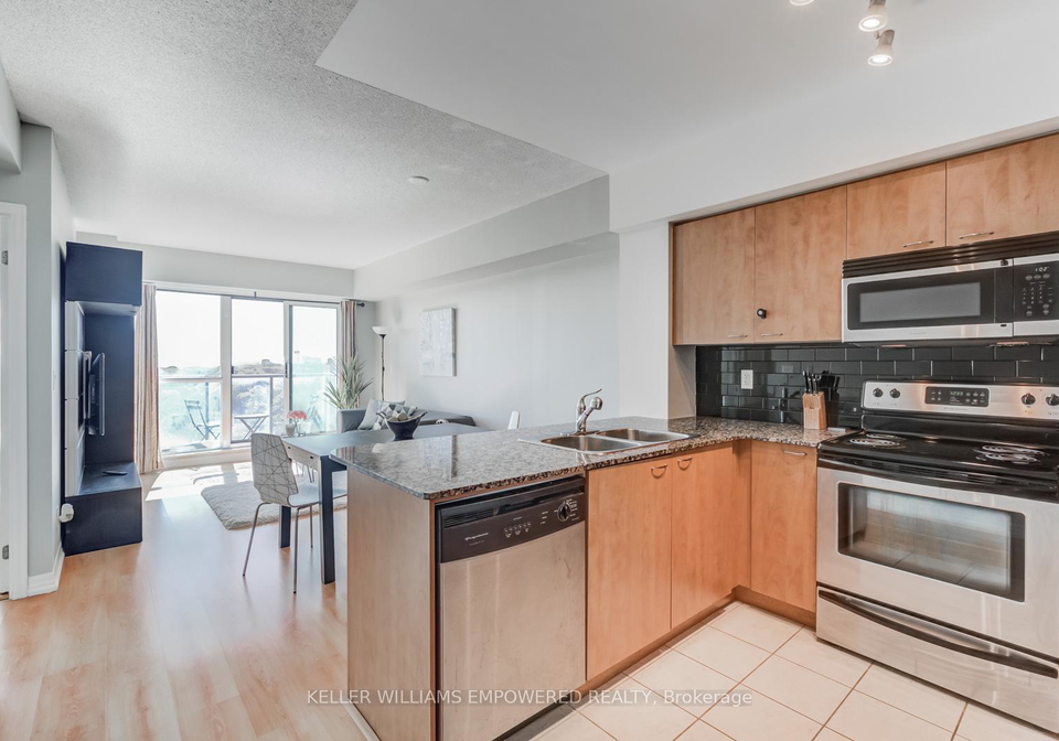 1403-royal-york-road-etobicoke-ontario-w13043900