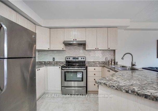upper-548-garden-walk-mississauga-ontario-w13043926