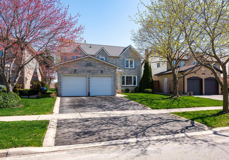 2185-vista-drive-burlington-ontario-w13044088