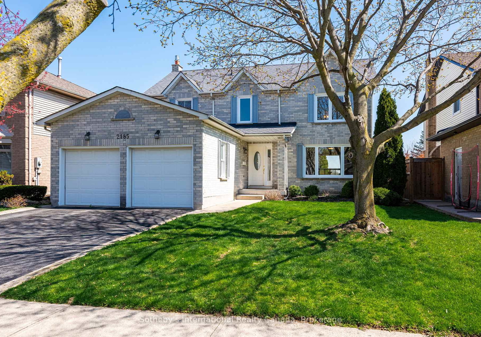 2185-vista-drive-burlington-ontario-w13044088