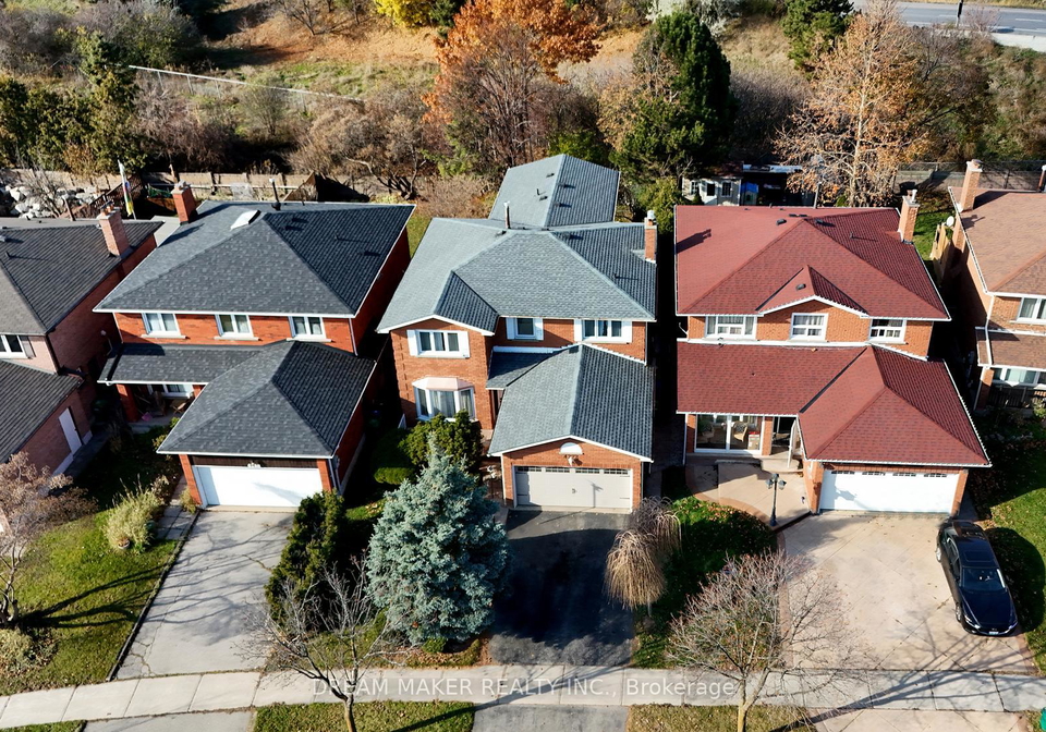 4272-wakefield-crescent-mississauga-ontario-w13044262
