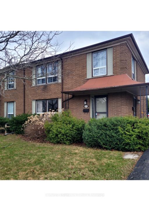 1374-charles-drive-burlington-ontario-w13044370