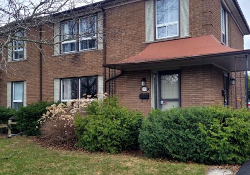 1374-charles-drive-burlington-ontario-w13044370