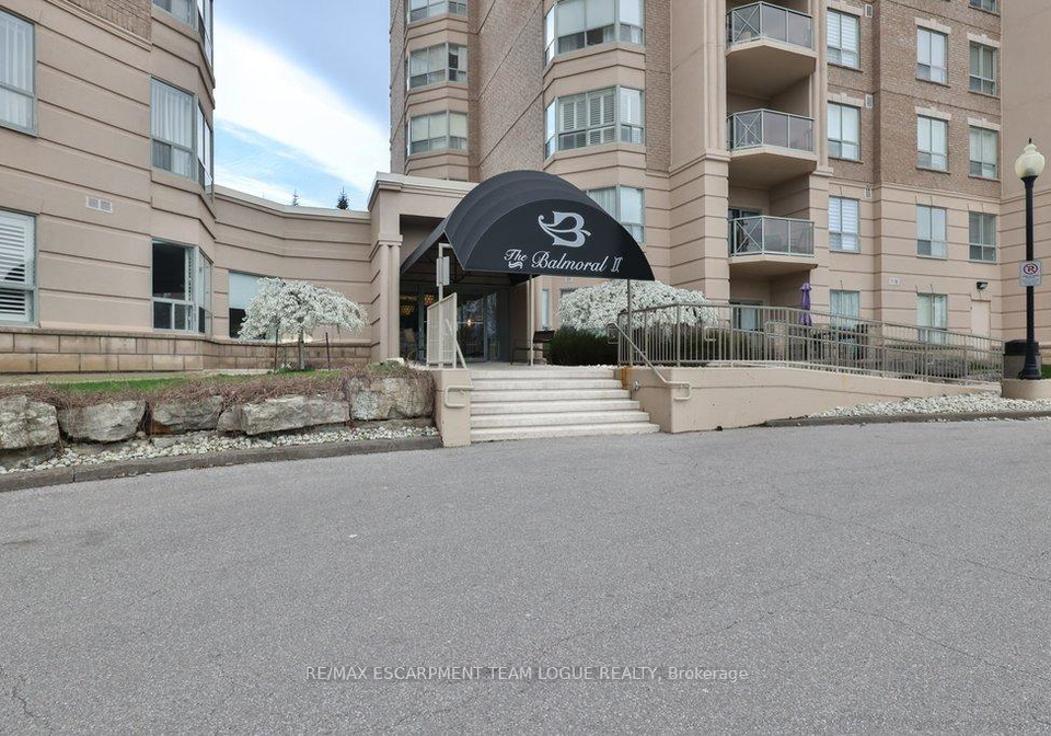 2085-amherst-heights-drive-burlington-ontario-w13044748