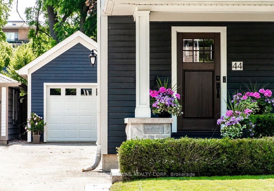 44-head-street-oakville-ontario-w13044812