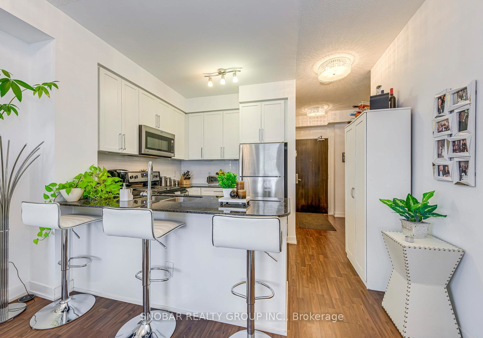 840-queens-plate-drive-etobicoke-ontario-w13044814