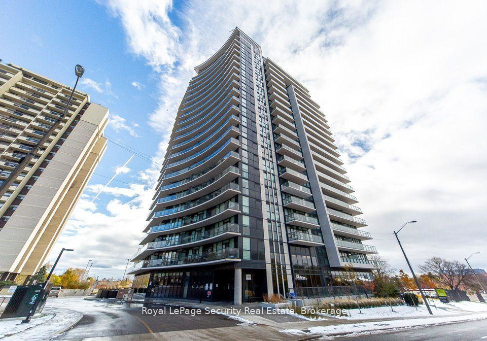 1461-lawrence-avenue-w-north-york-ontario-w13044822