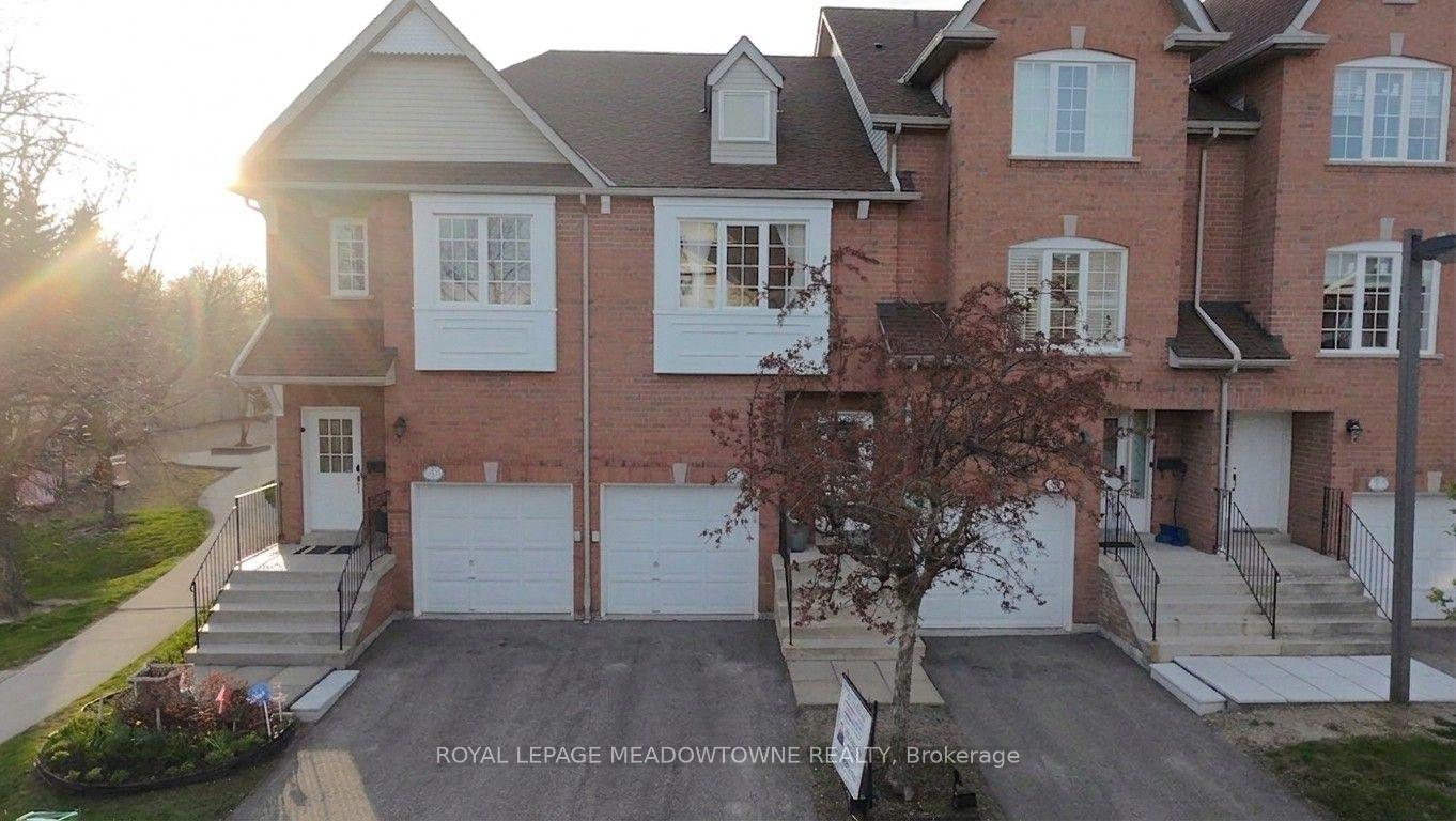 1591-south-parade-court-mississauga-ontario-w13044938