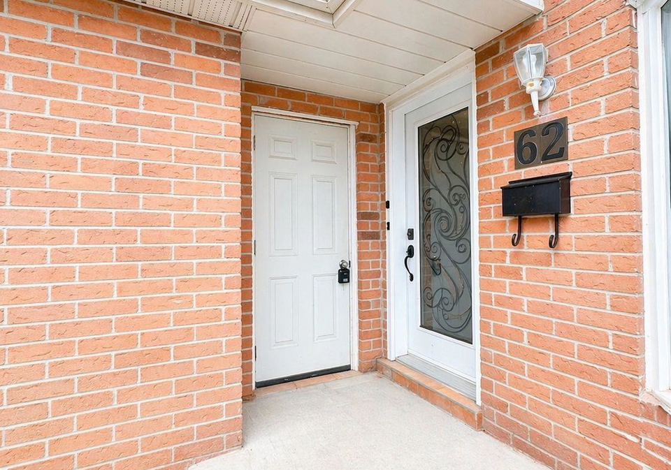 62-clydesdale-circle-brampton-ontario-w13044968