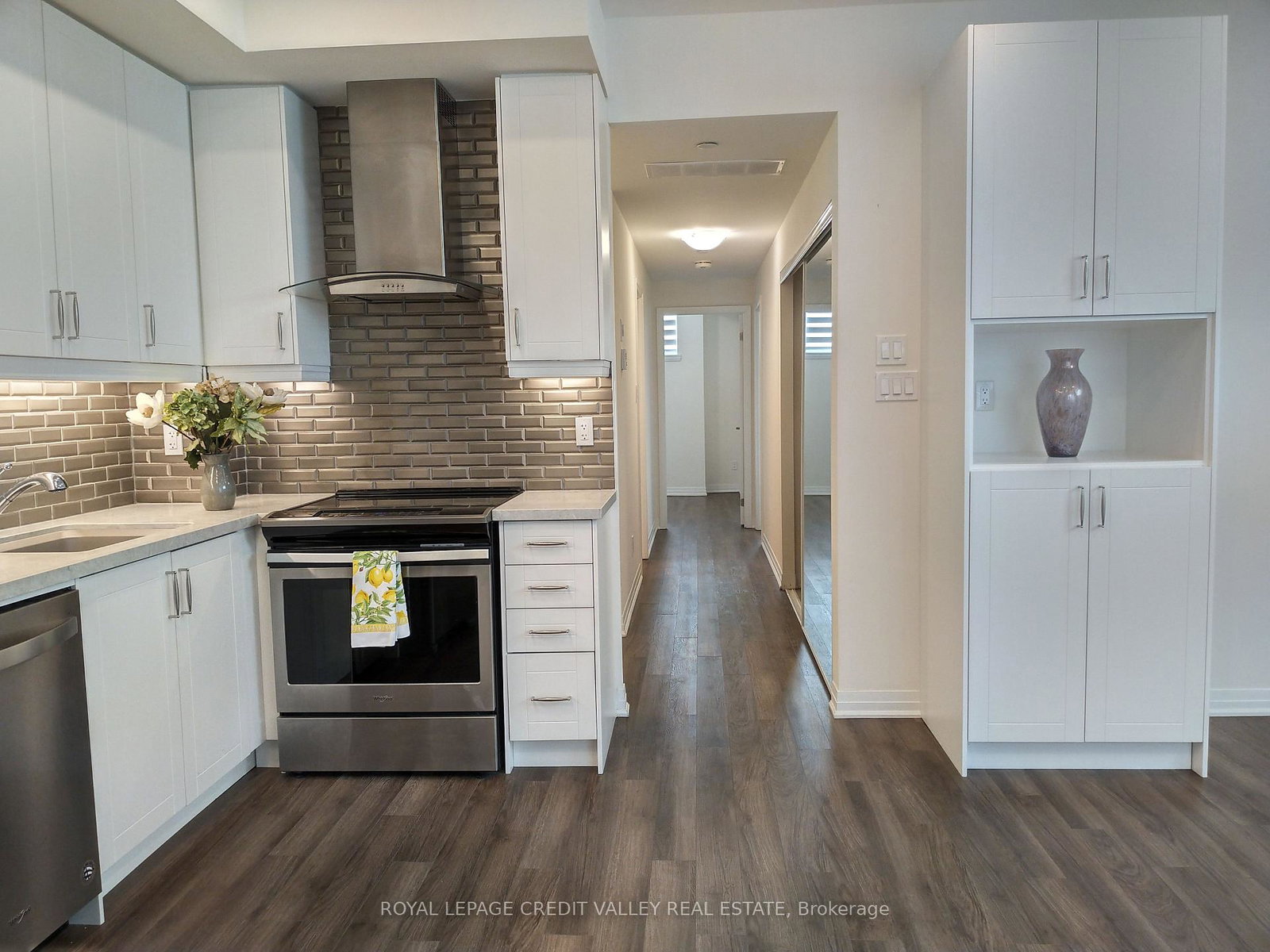 650-atwater-avenue-mississauga-ontario-w13045042