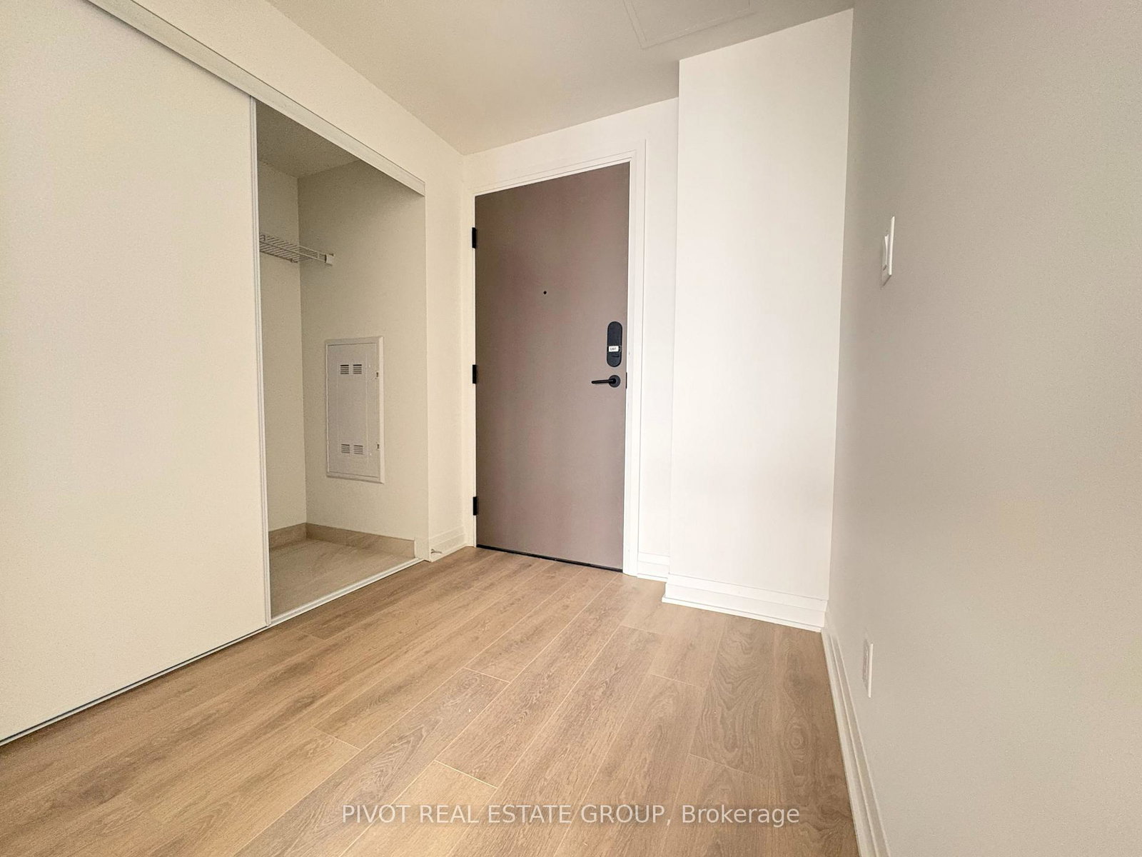 4015-the-exchange-mississauga-ontario-w13045142