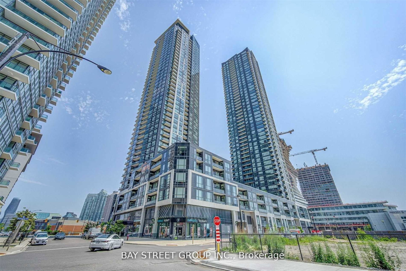 510-curran-place-mississauga-ontario-w13045288