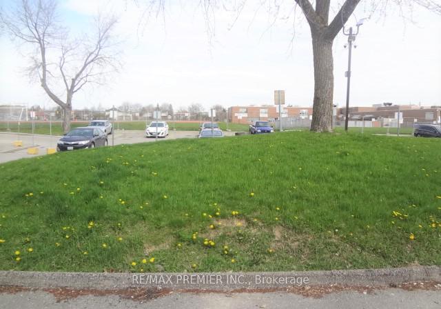 260-john-garland-boulevard-etobicoke-ontario-w13045406