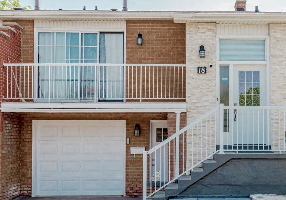 18-hockley-path-brampton-ontario-w13045454