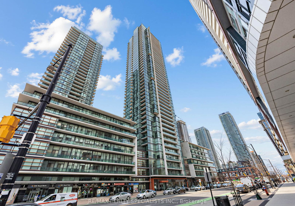 4070-confederation-parkway-mississauga-ontario-w13045668