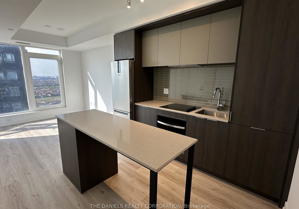 395-square-one-drive-mississauga-ontario-w13045946