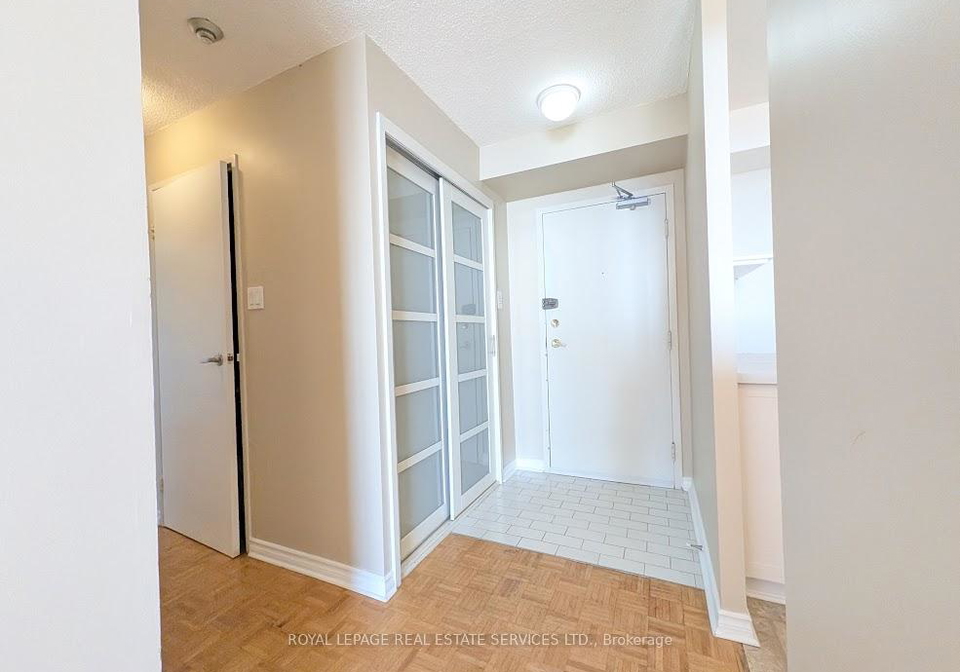 3845-lake-shore-boulevard-w-etobicoke-ontario-w13046012