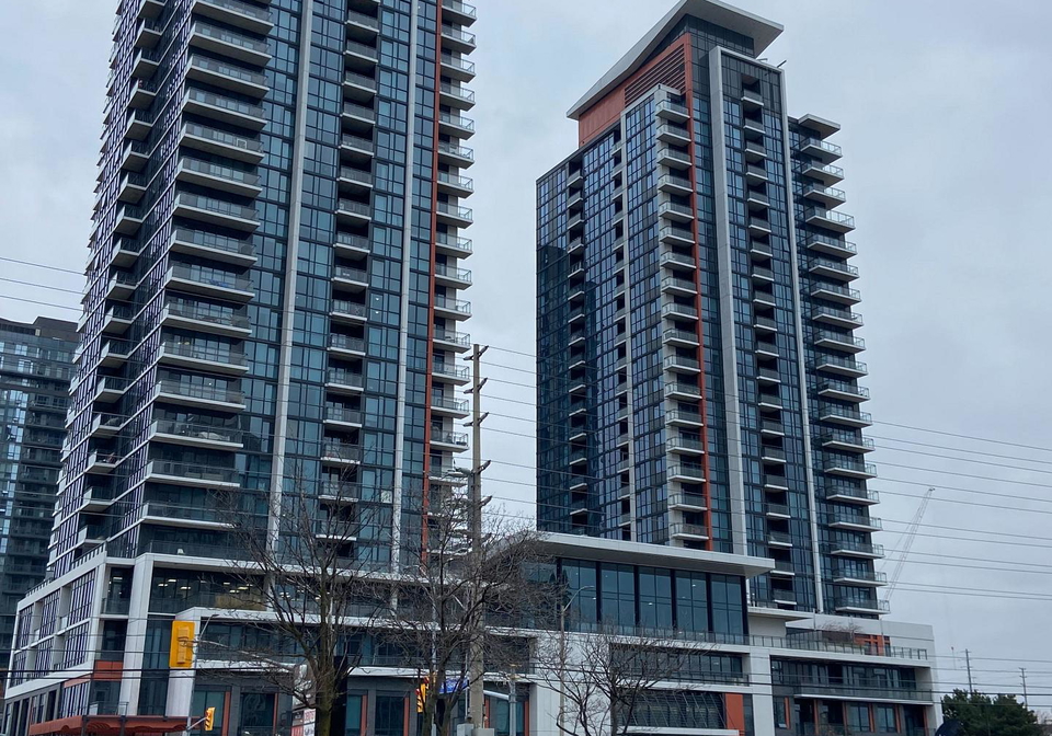 75-eglinton-avenue-w-mississauga-ontario-w13046082
