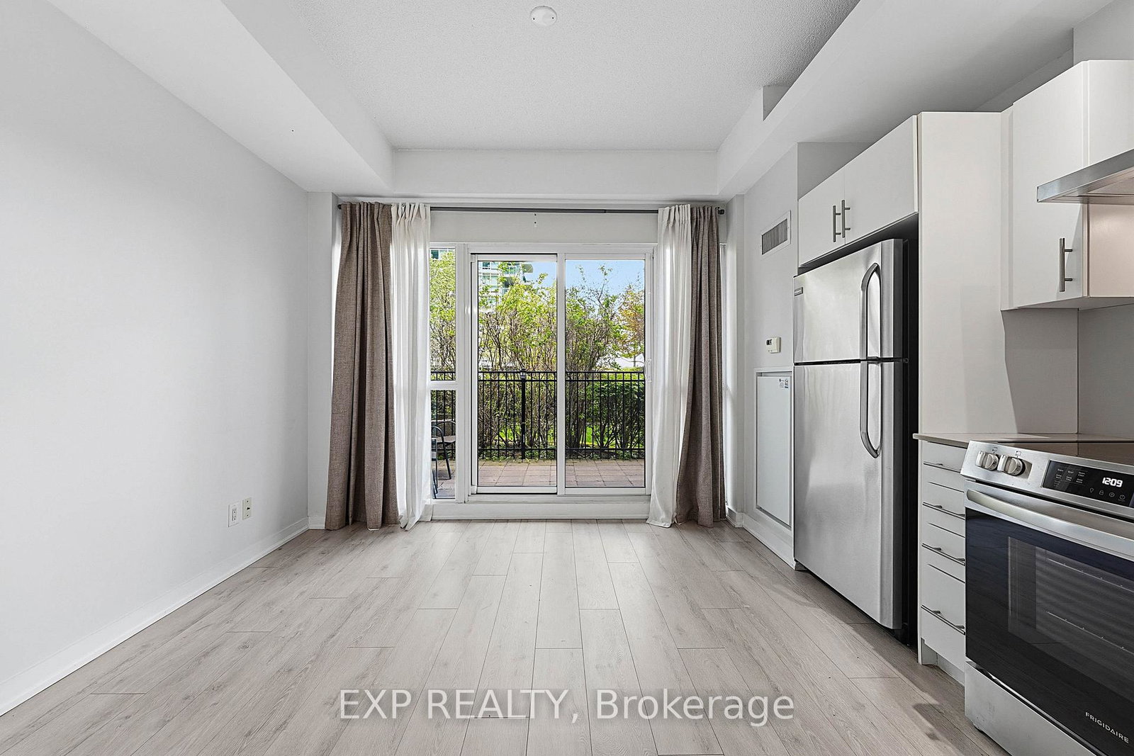 165-legion-road-etobicoke-ontario-w13046086