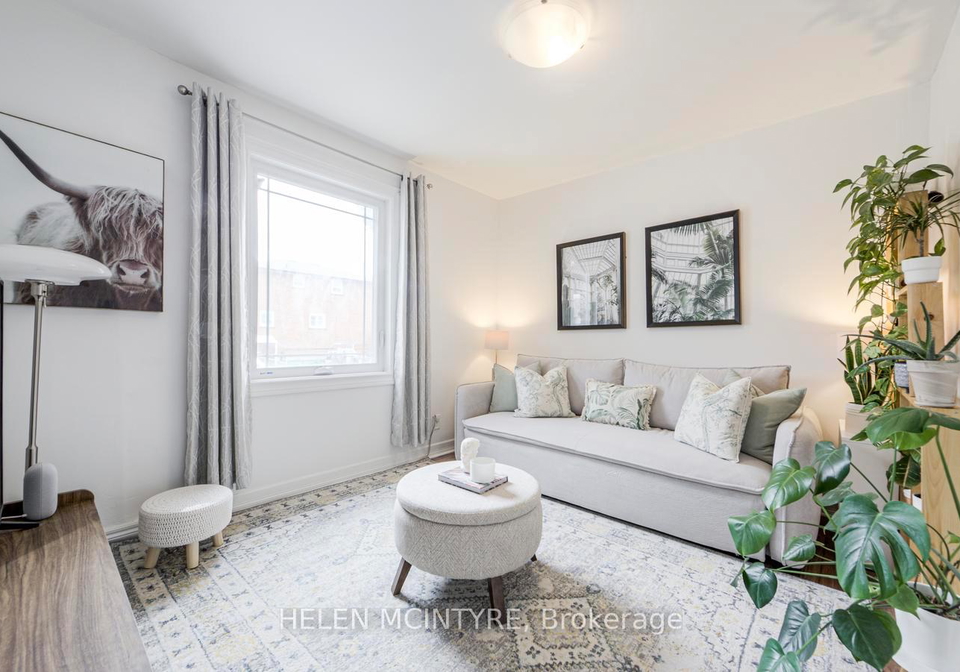 2-birch-tree-crescent-north-york-ontario-w13046360