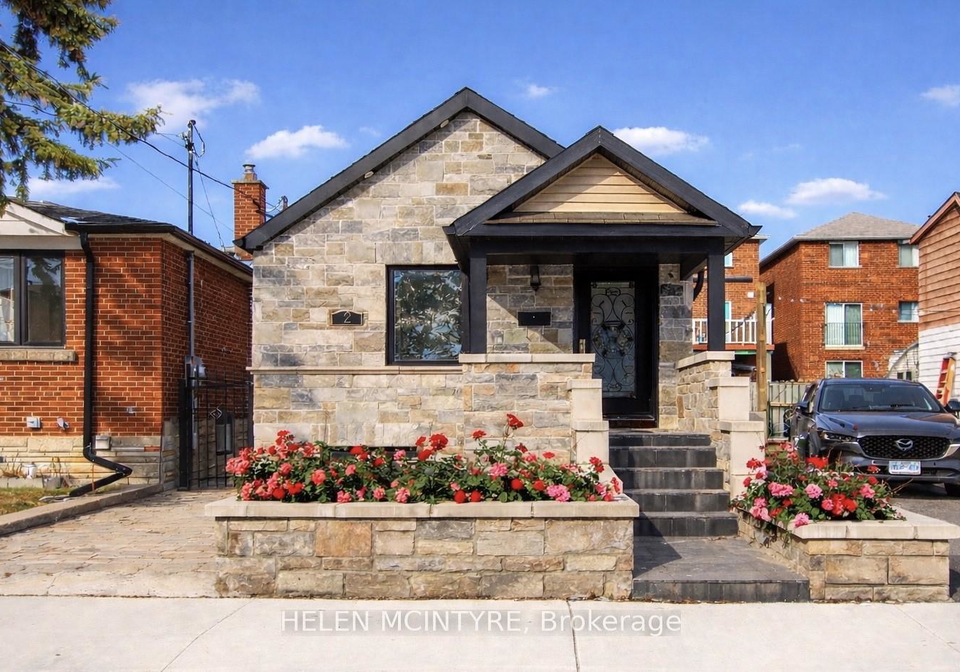 2-birch-tree-crescent-north-york-ontario-w13046360