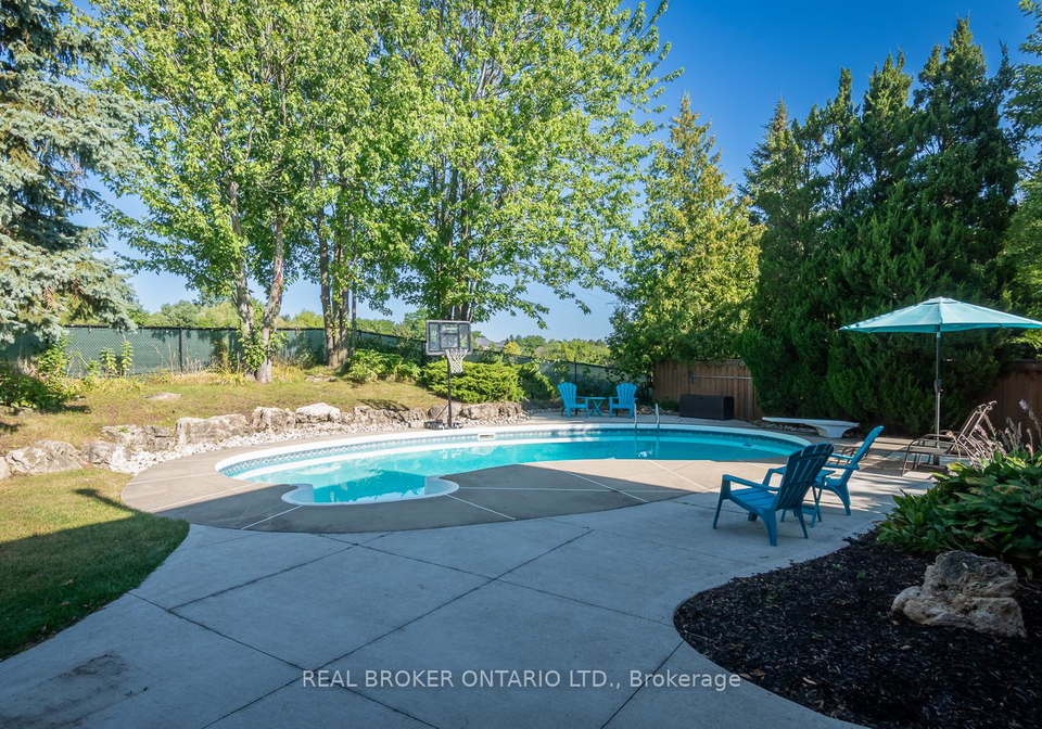 2098-edgebank-court-burlington-ontario-w13046382