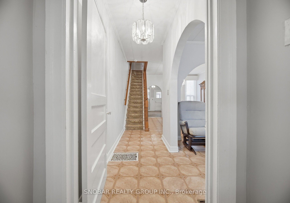 102-bartlett-avenue-toronto-ontario-w13046562