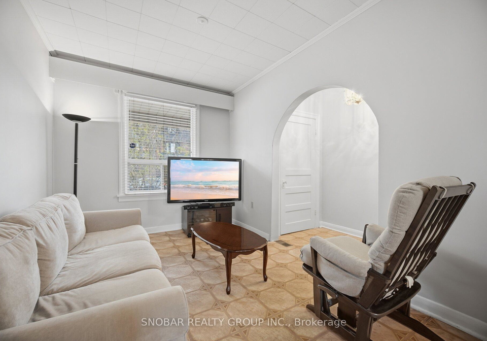 102-bartlett-avenue-toronto-ontario-w13046562