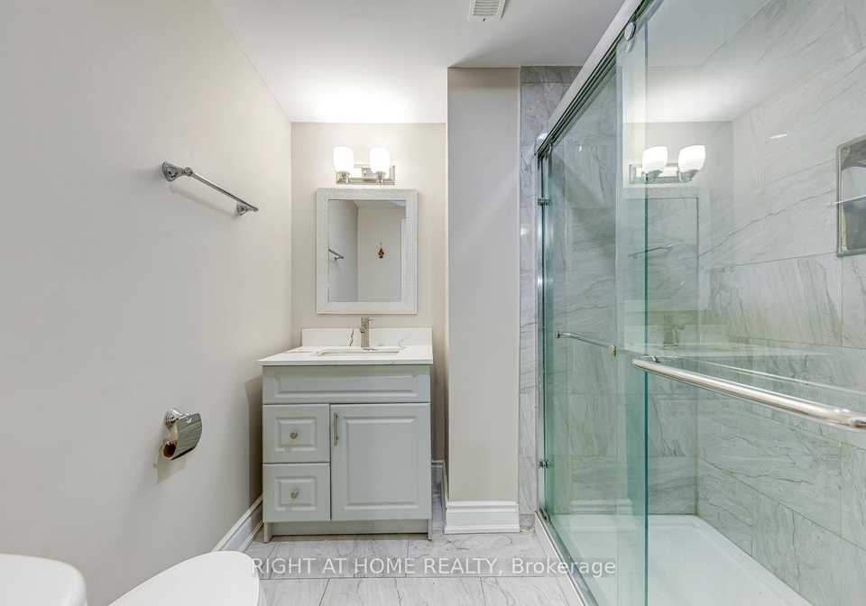 99-masters-green-crescent-brampton-ontario-w13046564