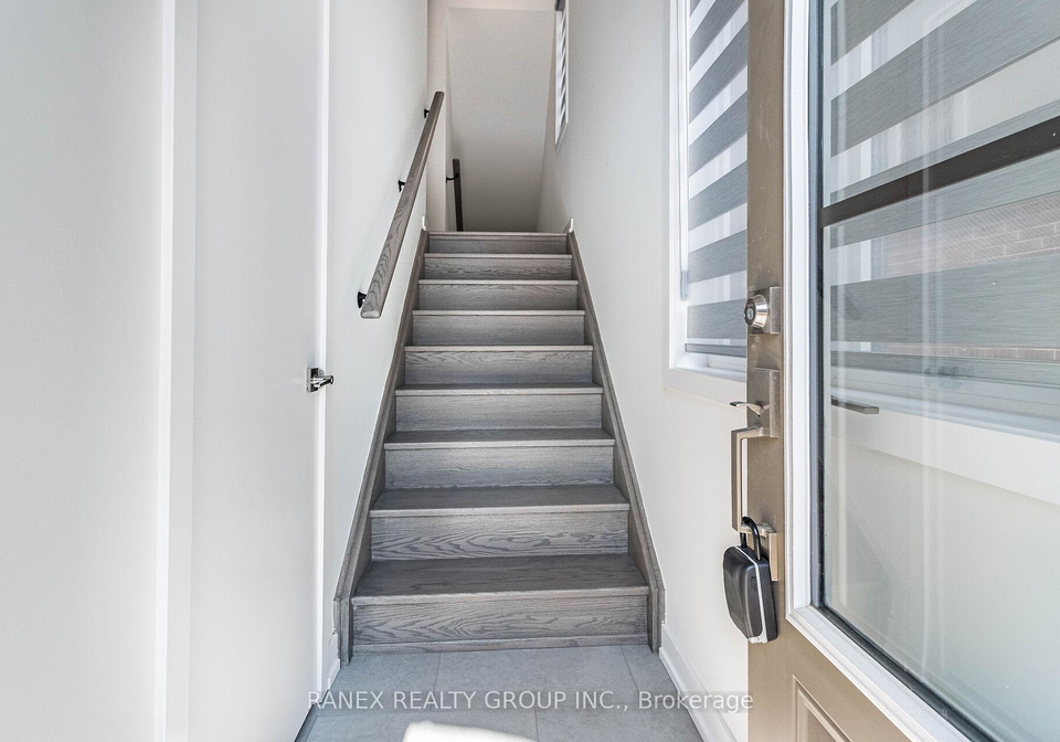 1339-kaniv-street-oakville-ontario-w13046578
